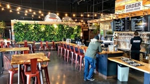 Growup-living-greenwall-system-brewery